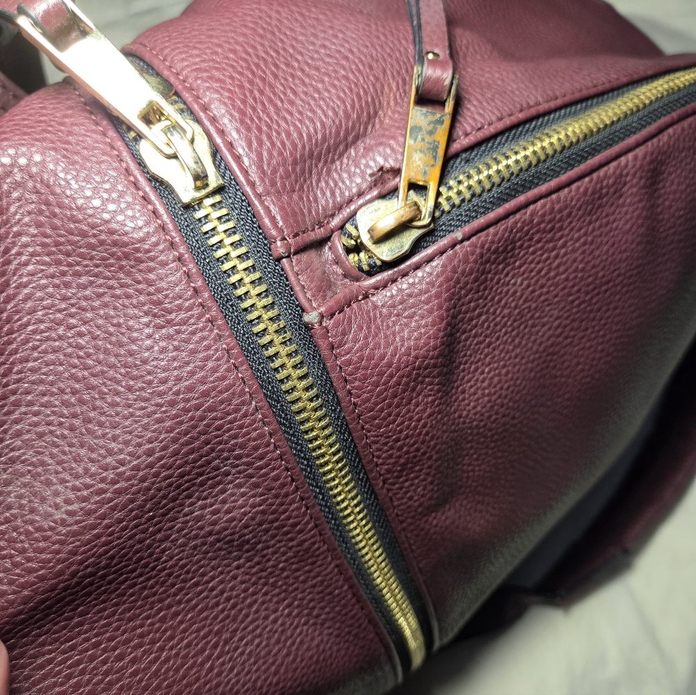 Aldo Bacpack CRASPEDIA-40 Color Burgundy, Good Condition - Picture 5 of 7